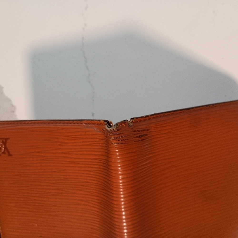 Authentic Louis Vuitton Wallet EPI Brown Authentic For Men - Picture 3 of 12